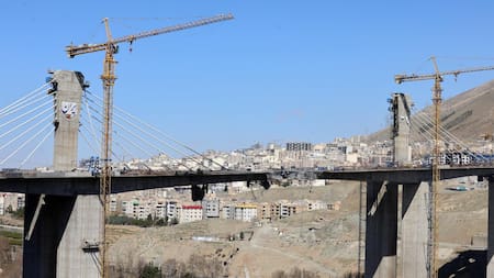 Irán amenazó con “ataques más devastadores que nunca” tras el bombardeo a un puente en Alborz