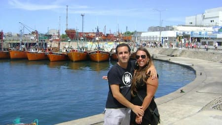 Cecilia Figlioli, vive con dos novios, Juan Pablo y Sebastián