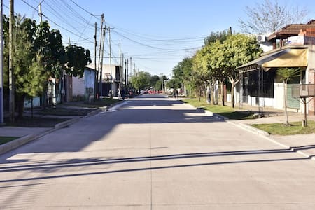 Leo Nardini inauguró una nueva obra en Grand Bourg. Foto: Prensa.