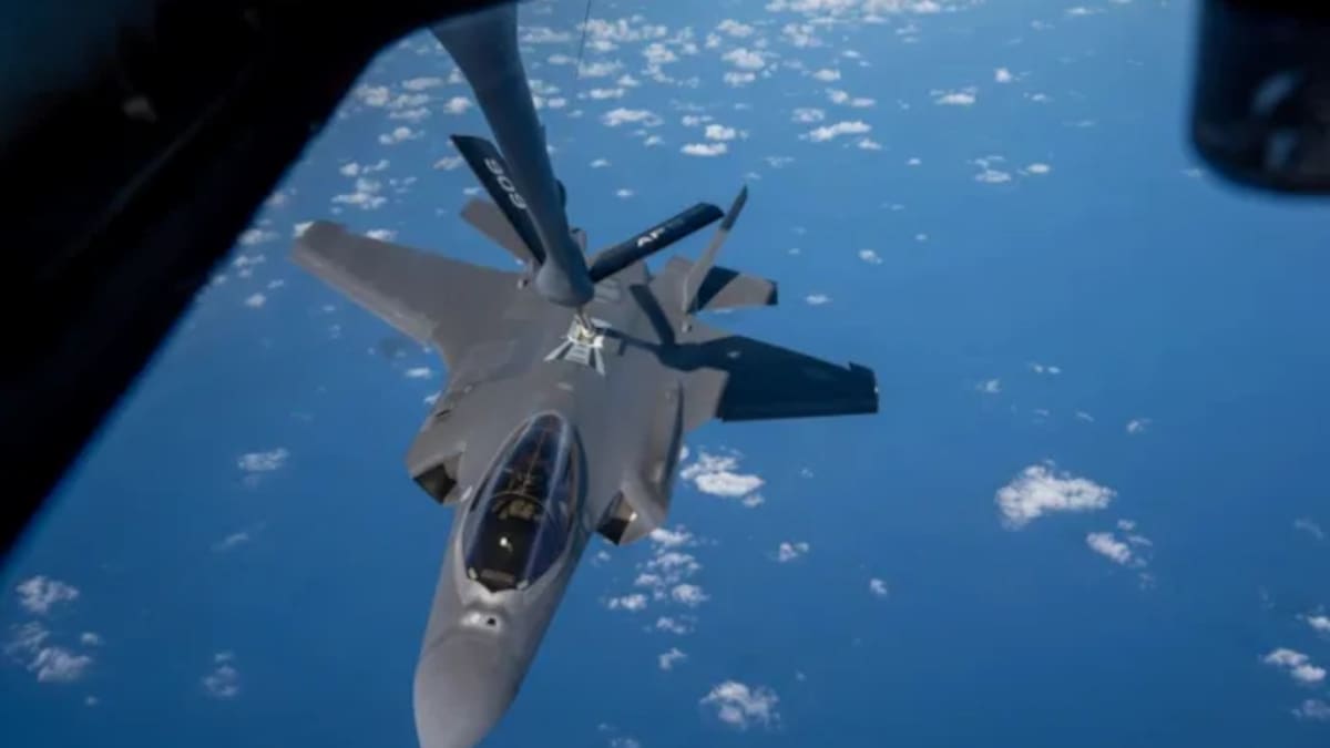 Cazas furtivos F-35B Lightning del Reino Unido.