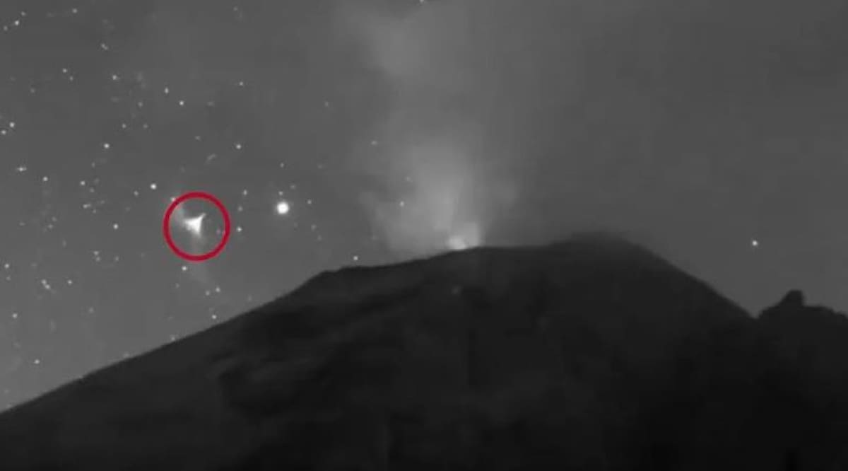 Captaron actividad OVNI dentro del cráter del volcán Popocatépetl. Foto: X / @disclosureorg.