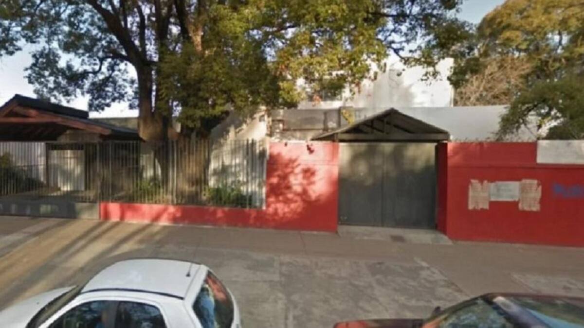 Escuela en La Plata, NA