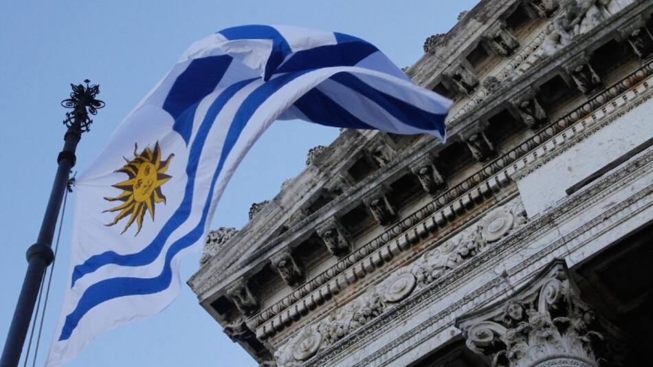 A menos de dos semanas para las elecciones presidenciales en Uruguay. Foto: X.