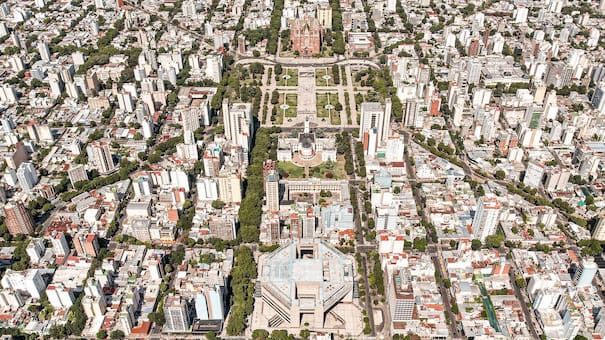 La ciudad “perfecta, simétrica y moderna” está en Argentina: se creó en el siglo XIX y sobre ella pesa una maldición