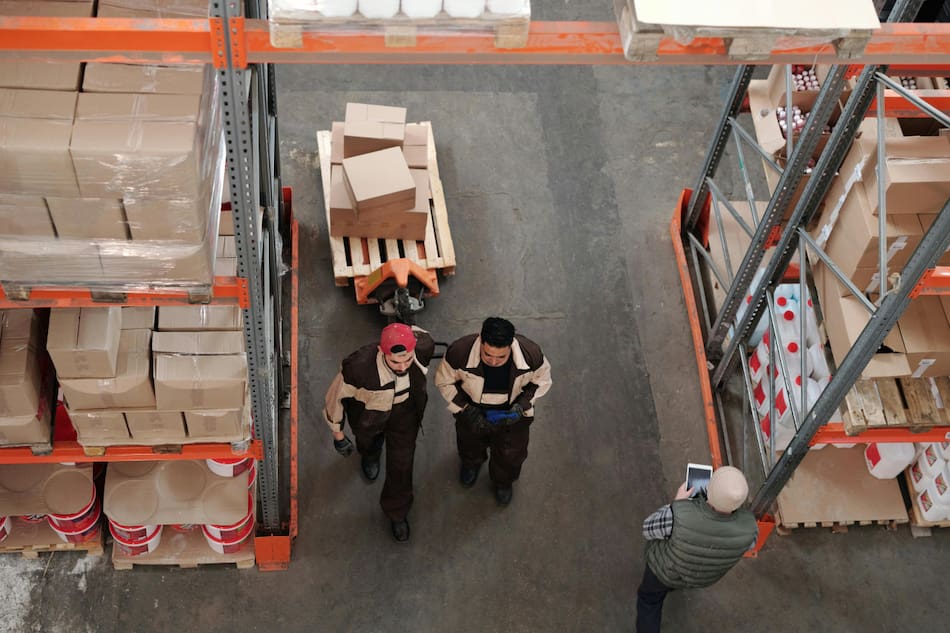 Envíos internacionales, productos, depósito, compras online. Foto: Pexels.