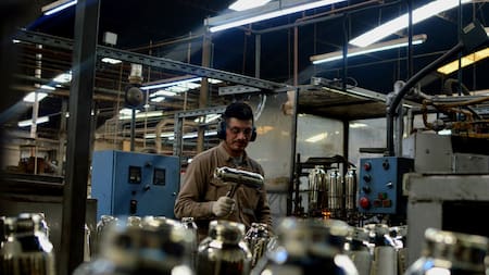 Caída histórica de Lumilagro tras 83 años de producción: la empresa comenzará a importar desde China