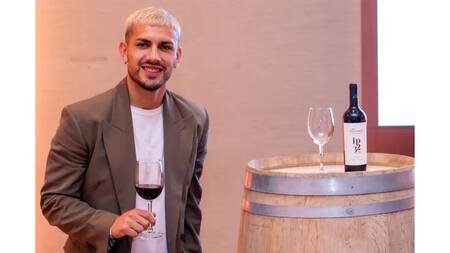Leandro Paredes y su vino LP32. Foto: NA