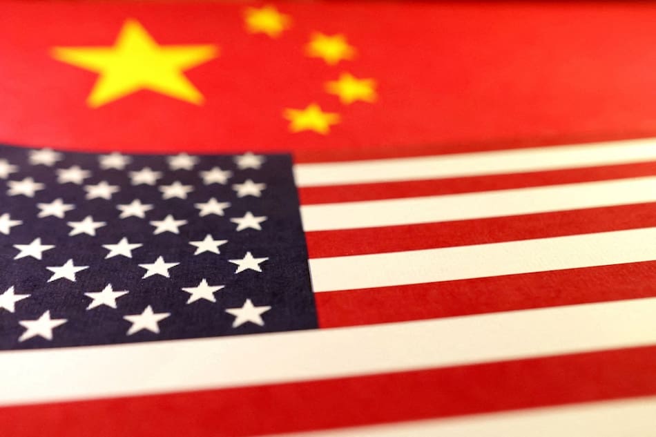 Bandera de China y Estados Unidos. Foto: Reuters (Dado Ruvic)