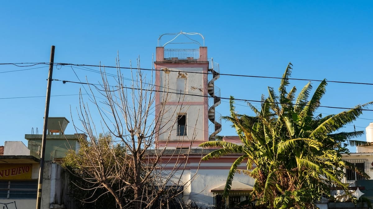 Mirador Salaberry: la torre de 1858 que sobrevive en Mataderos y guarda un secreto de la vieja Buenos Aires