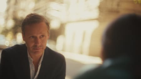 Benjamín Vicuña en Solo Fanáticos, la película que protagoniza la China Kruger