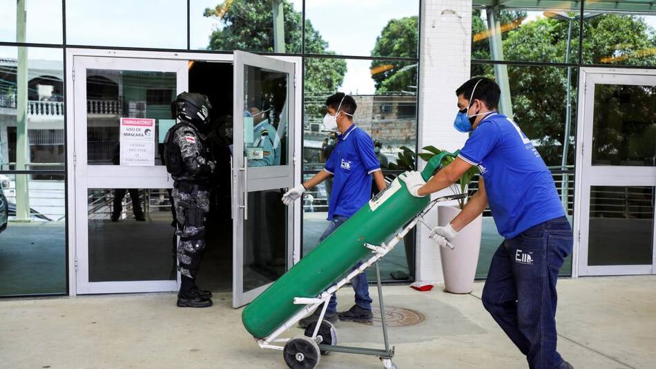 Problemas sanitarios en Manos por el ola de casos de coronavirus, REUTERS