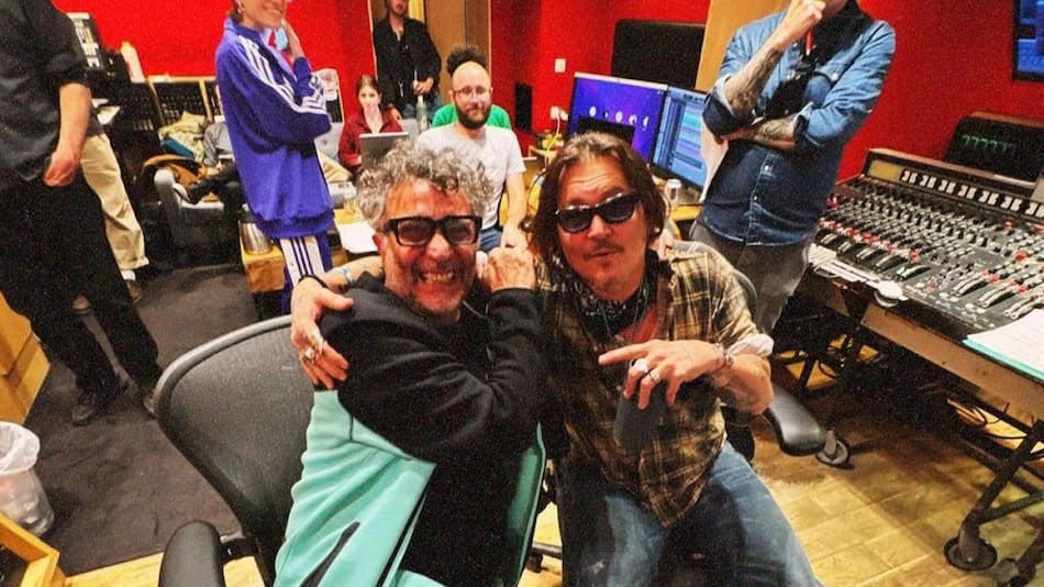 Fito Páez con Johnny Depp en el estudio de Abbey Road. Foto: Instagram @fitopaezmusica.