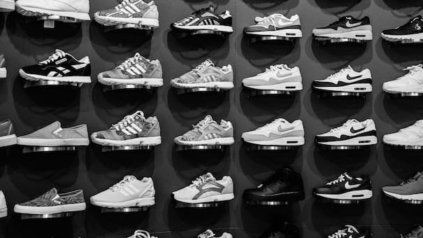 Ofertas irresistibles en outlets de Buenos Aires: dónde conseguir zapatillas de primera marca por menos de $40.000