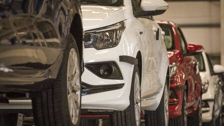 Menos impuestos para comprar autos en la Argentina. Foto: NA.