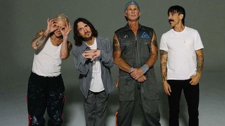 Red Hot Chili Peppers lanza disco el próximo 1° de abril