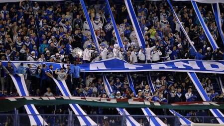 Vélez Sarsfield, Club, estadio, hinchas, NA