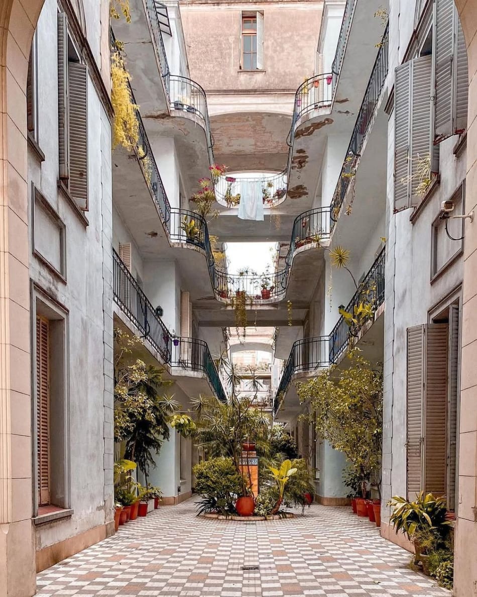 Pasaje General Paz, Colegiales. Foto Instagram @buenosairestourist