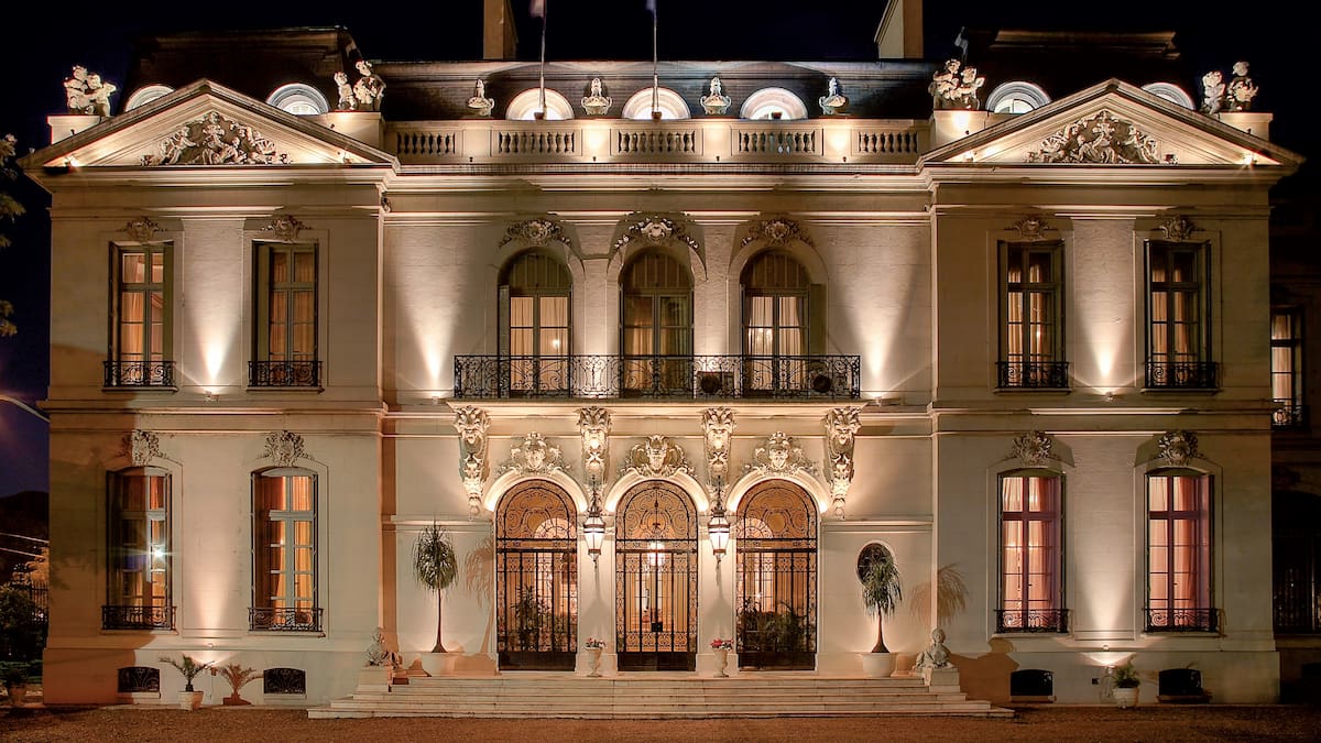 Llega la Noche de las Embajadas de 2026 en Buenos Aires: qué palacios se pueden visitar gratis y cómo reservar las entradas para el paseo