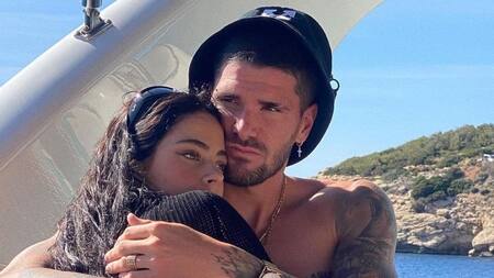 Rodrigo de Paul y Tini Stoessel. Foto: Instagram @rodridepaul