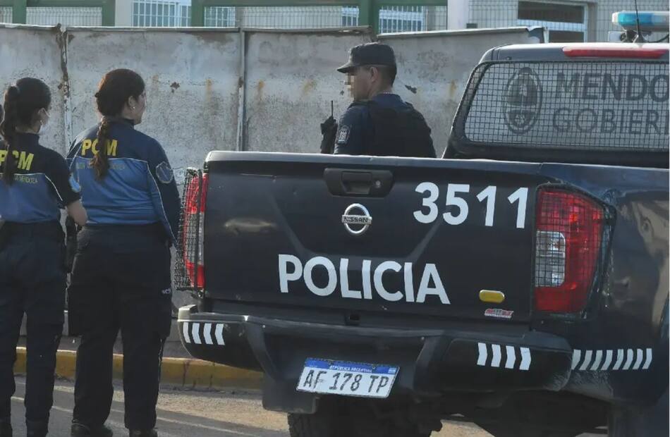 Patrullero en la escena del crimen. Foto: Los Andes