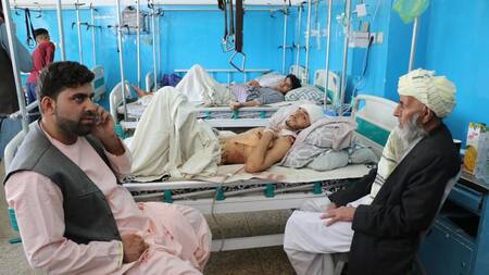 Aumentan a 170 los muertos en el atentado en el aeropuerto de Kabul, EFE