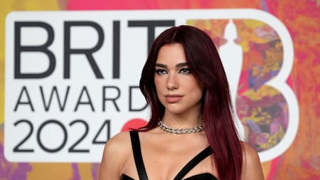 La cantante reveló cómo es su rutina de maquillaje y enloqueció a sus fans. Foto: Reuters.