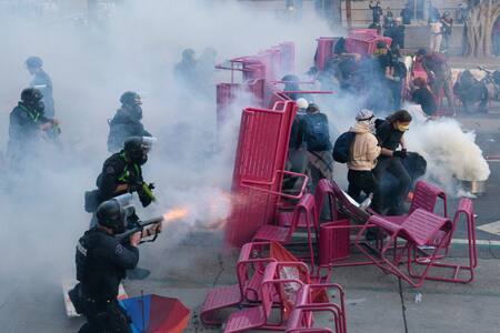 Protestas de migrantes en Los Ángeles, Estados Unidos. Foto: Reuters/David Ryder