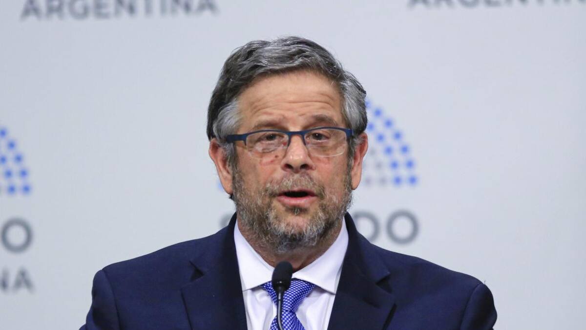 Adolfo Rubinstein, exministro, NA