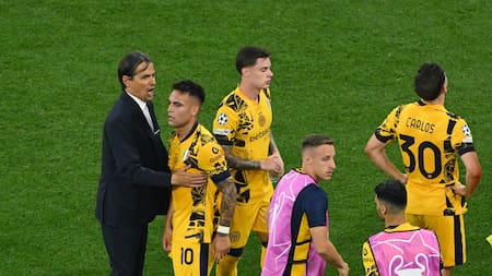 Simone Inzaghi tras la derrota del Inter en la final de la Champions League. Foto: REUTERS.