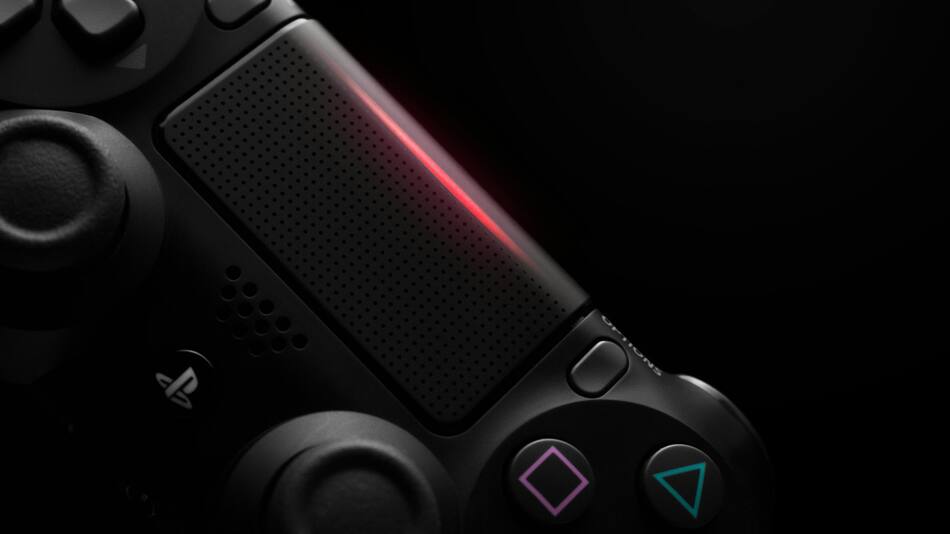 El icónico control o "joystick" de la PlayStation. Foto: Unsplash.