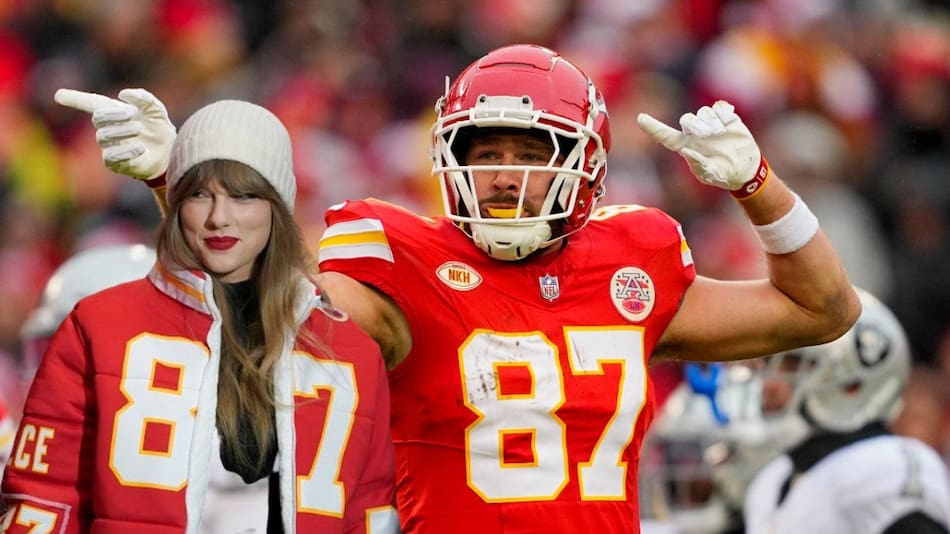 aylor Swift y Travis Kelce. Foto: X