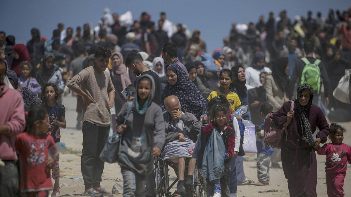 Gazatíes en Rafah. Foto: EFE.