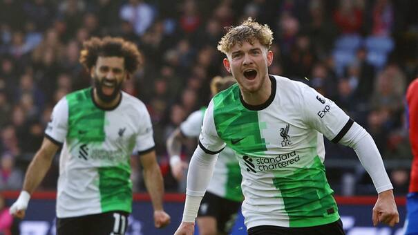 Sin MacAllister, el Liverpool se lo dio vuelta al Crystal Palace y trepó a la cima de la Premier League