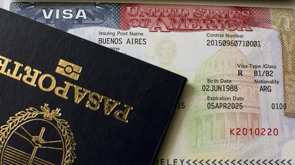Viajar a Estados Unidos será más caro desde octubre 2025: de cuánto es la nueva tasa y cómo afecta a la Argentina