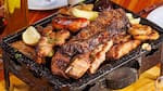 Cortes exquisitos, papas fritas y barra de ensaladas sin límite: la parrilla libre de Palermo por $35.000 que elige todo el mundo