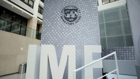 Pronóstico mundial del FMI: la economía mundial crecerá un 3% pero aumenta la inflación