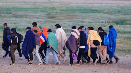 Migrantes en Reino Unido. Foto: Reuters.