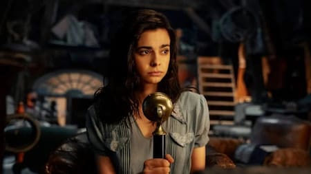 Aria Mia Loberti en su interpretación de Marie-Laure. Foto: Netflix