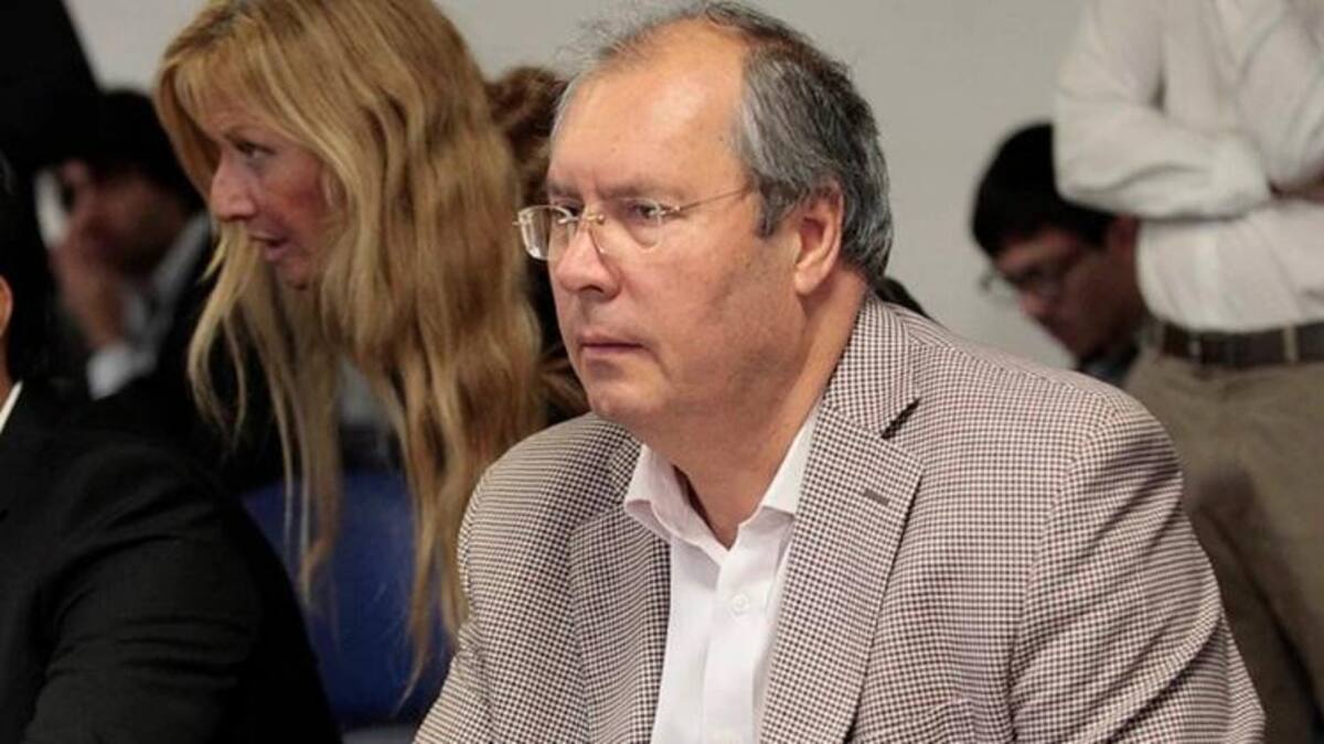 Héctor Olivares