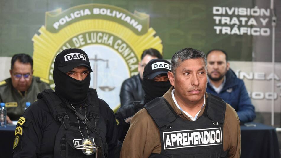 El comandante de la Armada Boliviana, Juan Arnés Salvador. Foto: Reuters.