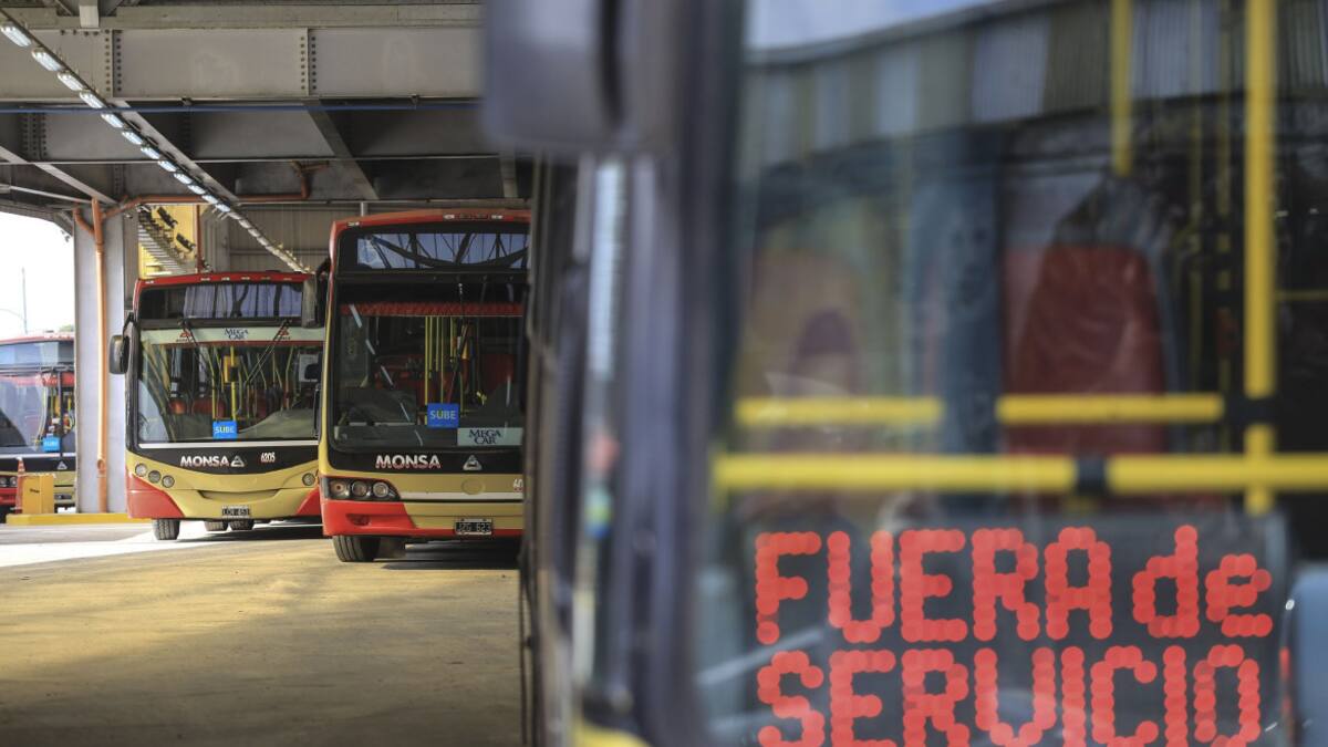 Paro de colectivos. Foto: NA.