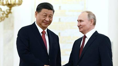 El presidente ruso Vladimir Putin y el presidente chino Xi Jinping_Foto Reuters