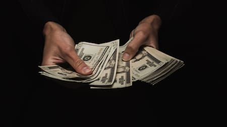 Economía bimonetaria: cómo abrir una cuenta en dólares y qué requisitos piden los principales bancos