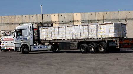 Ayuda humanitaria con destino a la Franja de Gaza. Foto: Reuters