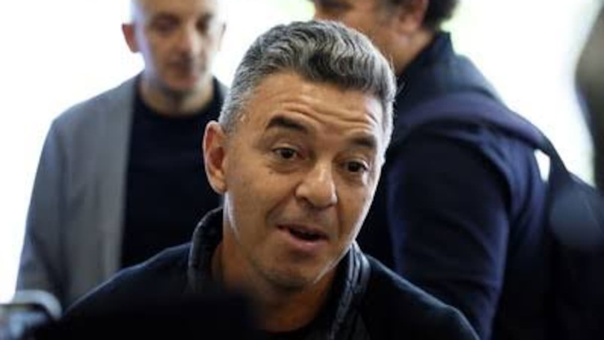 Marcelo Gallardo asumió como entrenador de Ecuador y recibió un sorprendente regalo: “Un muñeco...”