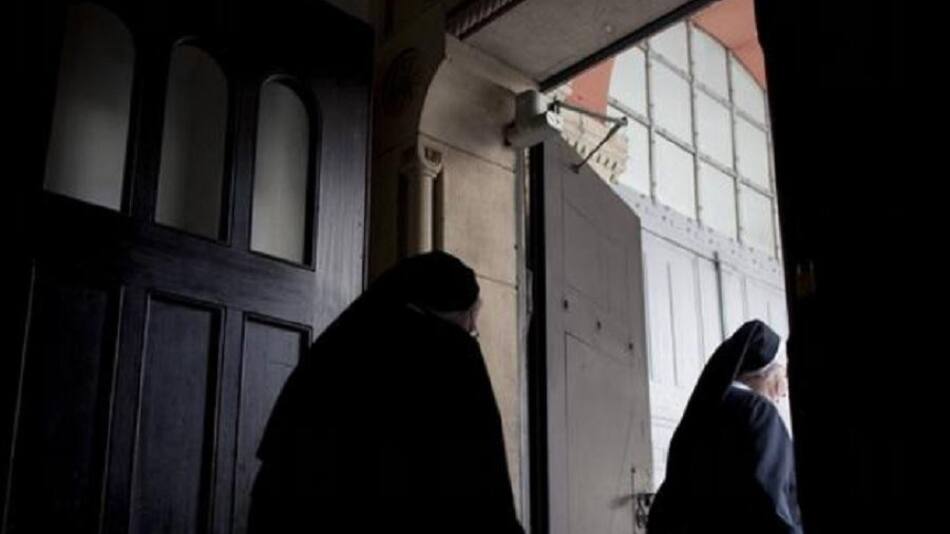 Monjas, iglesia