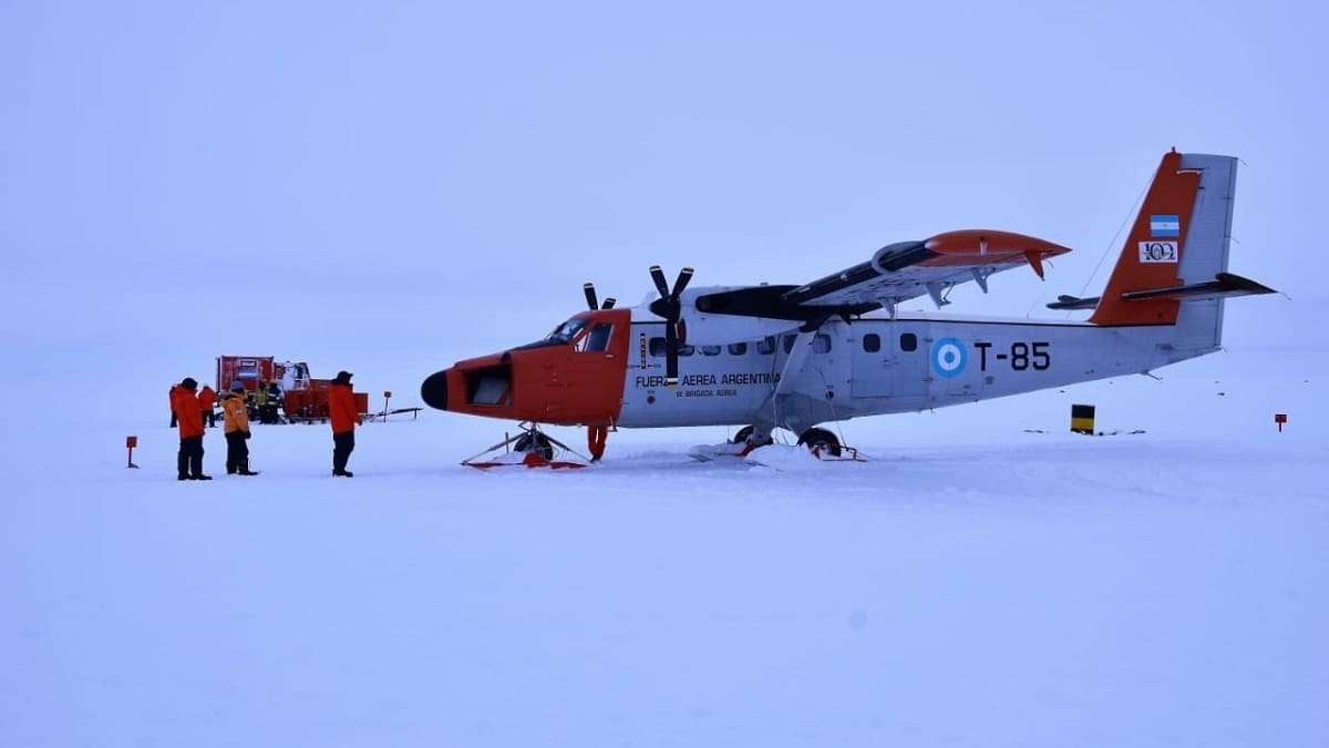 Histórico regreso a la Antártida: la Fuerza Aérea Argentina volvió a operar con los aviones Twin Otter en la Base Marambio