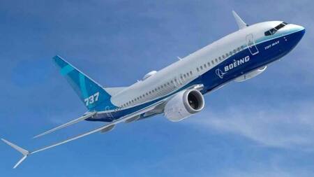 Boeing 737 MAX 8 - avión