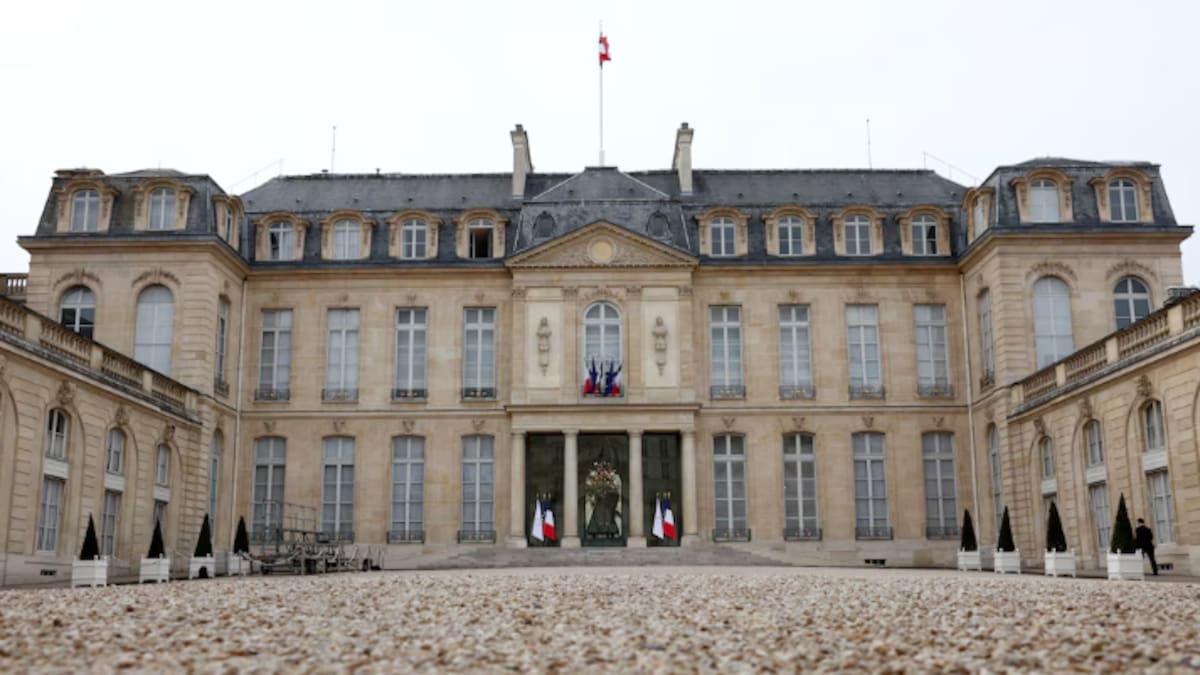 Condenaron a un año de prisión y a otro en suspenso al mayodormo del Elíseo que robó vajilla del palacio