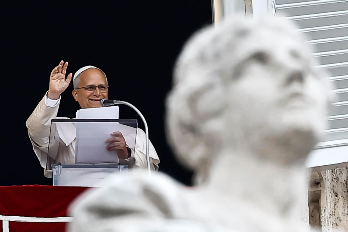 El papa León XIV reapareció tras recibir el alta del hospital Gemelli.